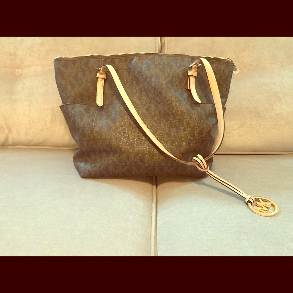 Michael Kors Leather shoulder bag